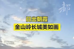 快醒醒！库里上半场梦游 无运动战进球送出4失误 3+1被吹进攻犯规